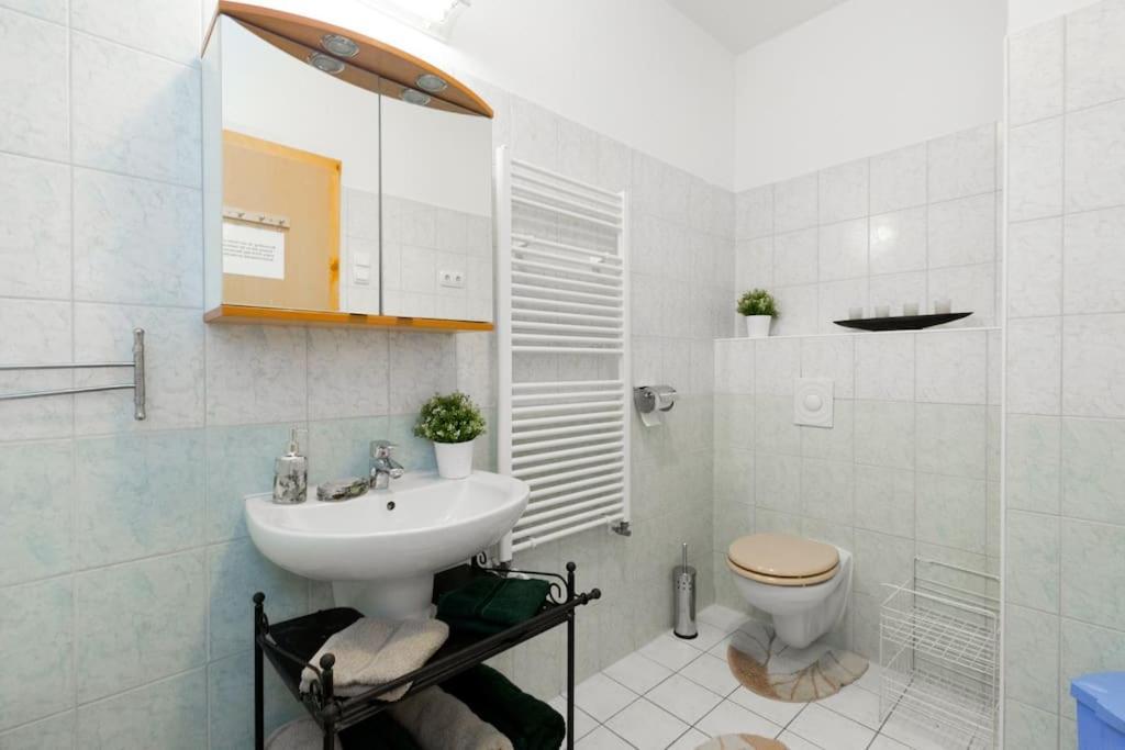 Acacia City Center Apartment Budapeste Exterior foto